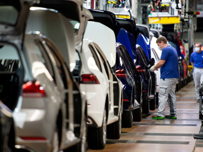 Volkswagen envisage de nouvelles réductions de coûts