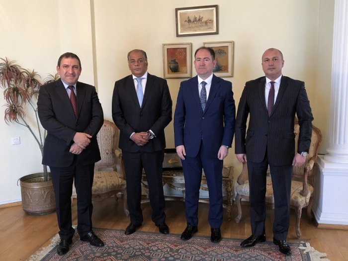 Misir səfiri azərbaycanlı həmkarı ilə görüşüb