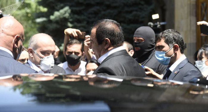 Tsarukyanın deputat toxunulmazlığı ləğv edildi