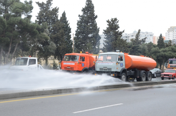  Straßen von Baku wieder desinfiziert 