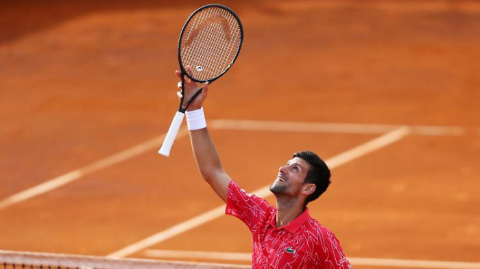   Djokovic spendet Geld an serbische Stadt  