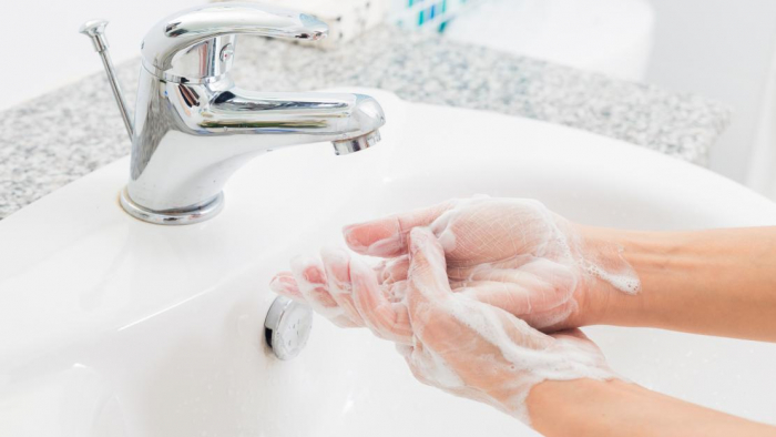 5 steps to saving water when washing your hands -  INFOGRAPHIC  