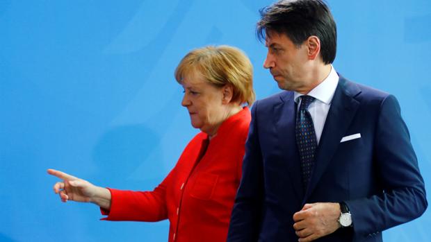 Alemania e Italia optan por bajar impuestos ante la crisis
