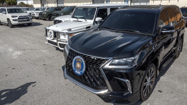 EE.UU. confisca 81 coches de lujo adquiridos por los jerarcas chavistas
