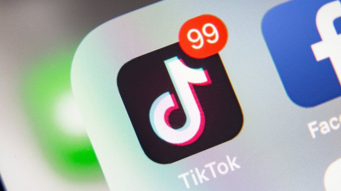 TikTok: Amazon says email asking staff to remove app 