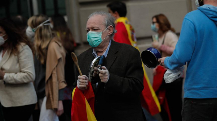 España endurece medidas contra la COVID-19 tras aumento de contagios