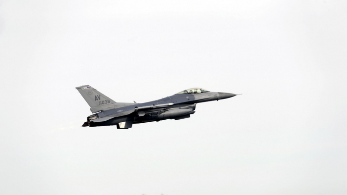   Un avión F-16 de la Fuerza Aérea de EEUU se estrella en Nuevo México    