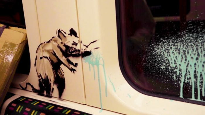 El Metro de Londres elimina la obra de Banksy que aboga por el uso de mascarillas