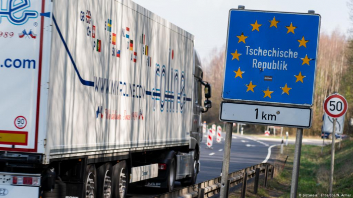 German police find 31 illegal migrants in refrigeration truck on Czech border
