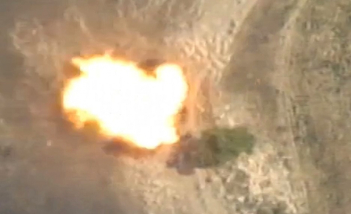     وزارة الدفاع الاذربيجانية:   تدمير شاحنة عسكرية وثكنة للعدو   