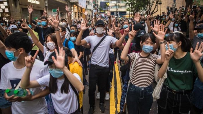 UK expected to suspend Hong Kong extradition treaty