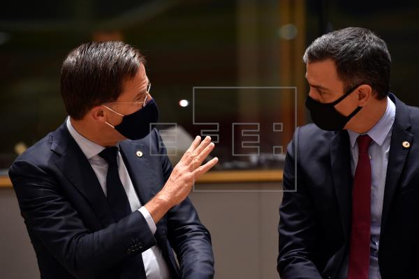 Sánchez pide comparecer en el Congreso para explicar el acuerdo europeo