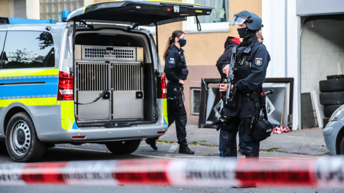     Schlag gegen Clankriminalität:     Festnahmen nach Razzia in NRW