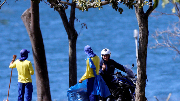 Bolsonaro pasea en moto y sin tapabocas a pesar de estar infectado de coronavirus