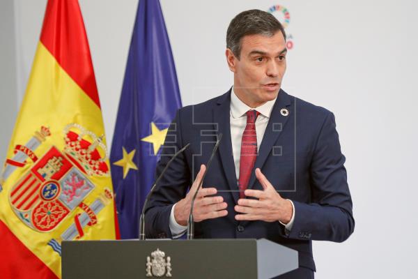 Sánchez subraya que es más seguro estar en algunas comunidades que en el Reino Unido