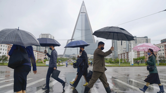 Corea del Norte instala puestos de guardia en Pionyang días 
