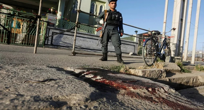 مقتل 10 أشخاص على الأقل في تفجير شمالي أفغانستان