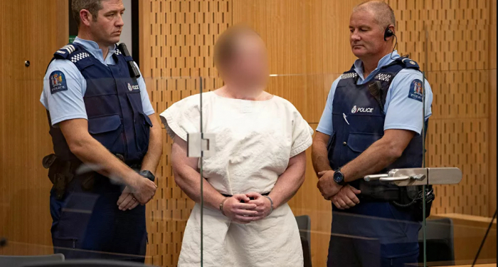 مرتكب مذبحة المسجدين بنيوزيلندا يطلب تمثيل نفسه في جلسة النطق بالحكم