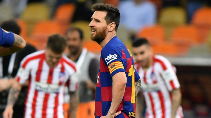 لاعب برشلونة يهاجم ميسي ويصفه بـ "المتوحد"