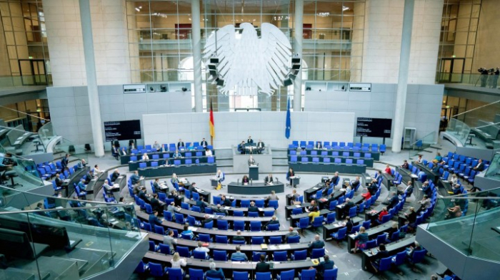 Bundestag beschließt zweiten Nachtragshaushalt