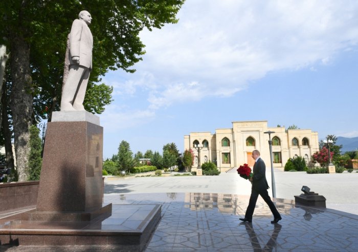   Presidente Ilham Aliyev llega al distrito de Ismayilli  