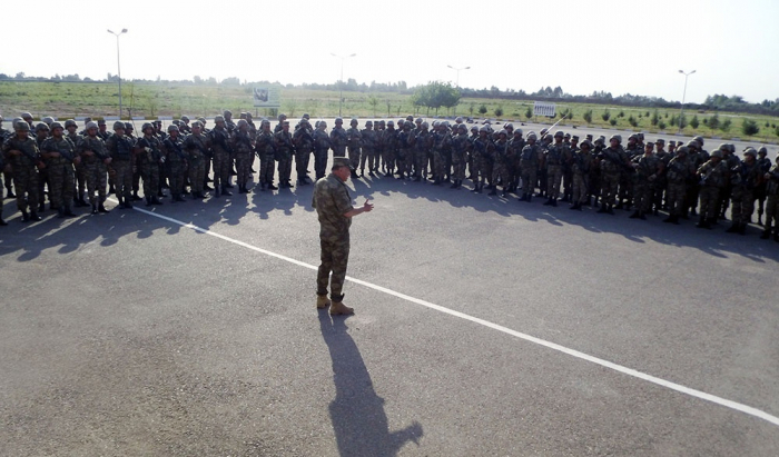  Se inspeccionó el entrenamiento de combate y moral-psicológico del personal de las unidades avanzadas 