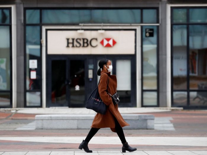 HSBC supprime plus du tiers des postes dans la banque d