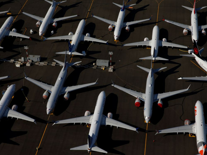 Boeing annonce 355 annulations de commandes pour le 737 MAX à fin juin