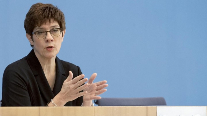 Kramp-Karrenbauer will Frauenquote in der CDU