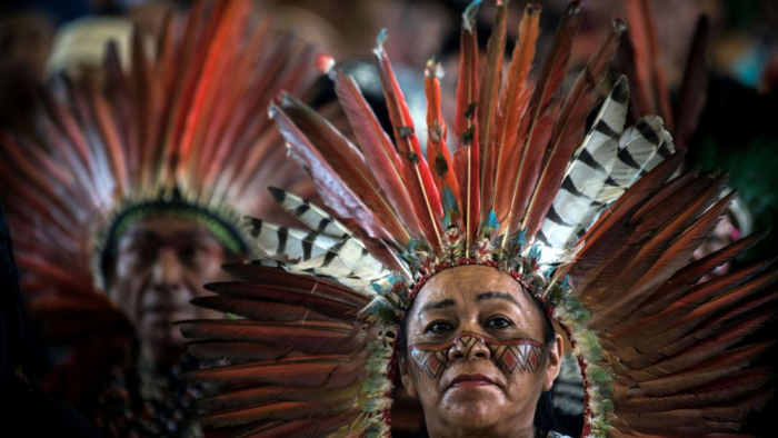 Brésil: la culture indigène menacée par le coronavirus