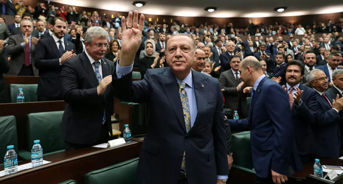 فيديو أثار جدلا واسعا... هل هذه الاشتباكات العنيفة داخل برلمان تركيا بسبب التدخل في ليبيا