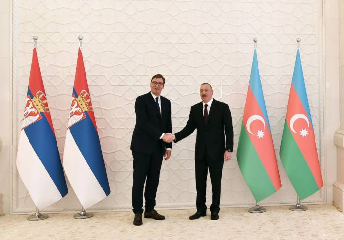 مكالمة هاتفية بين رئيسي أذربيجان و صربيا