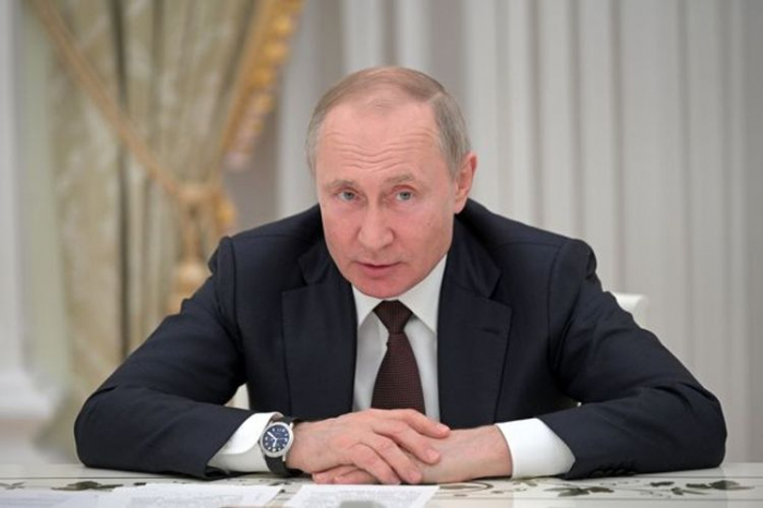Putin ilk peyvəndin qeydiyyata alındığını elan etdi 