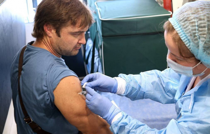 Russia prepares mass vaccination campaign against coronavirus for October