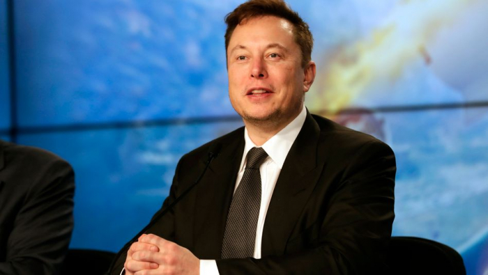 Elon Musk bekommt Nachhilfe in Pyramidenkunde