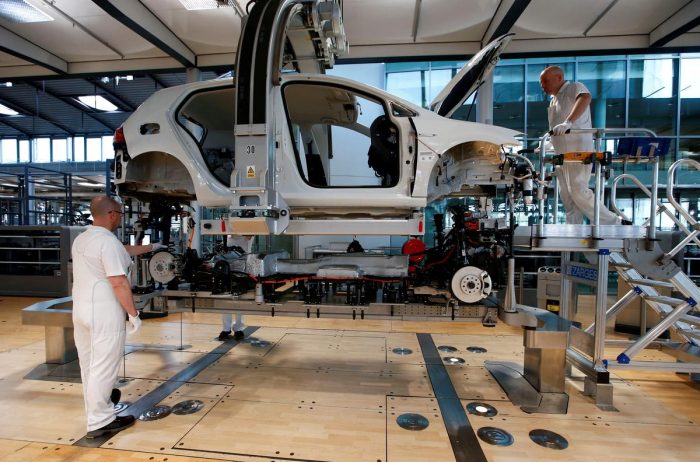 Ifo - Aussichten in deutscher Autoindustrie hellen sich auf
