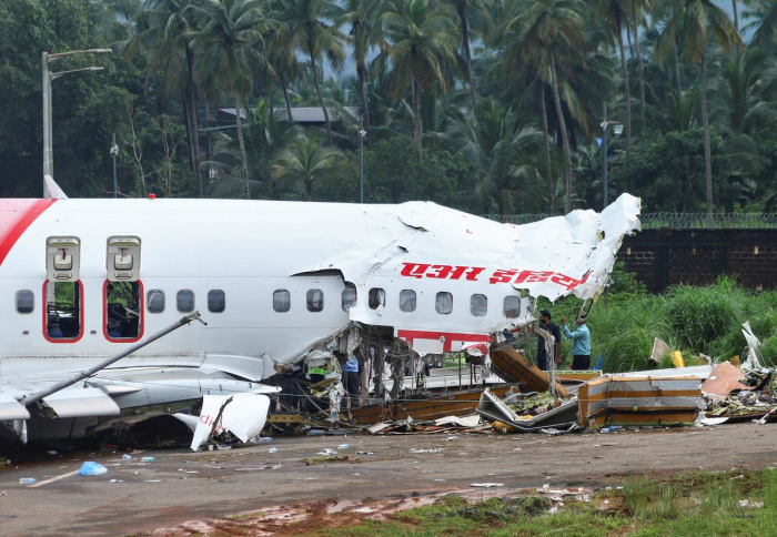 India begins examination of crashed plane