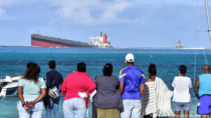 Japanese-owned ship leaked tons oil to Mauritius coast, caused unprecedented damage to island