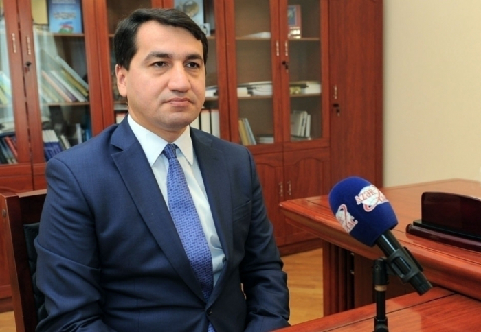     Hikmat Hajiyev:   "La Estrategia de Seguridad Nacional de Armenia es como un libro de historia falsa"  