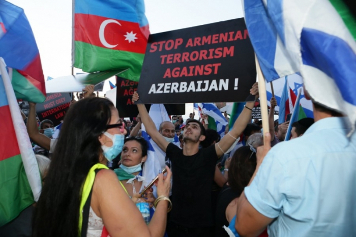   Hunderte von Menschen in Israel protestierte gegen die armenische Provokation  
