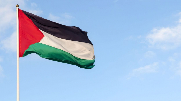 Accord Emirats-Israël: la Palestine rappelle son ambassadeur à Abou Dhabi