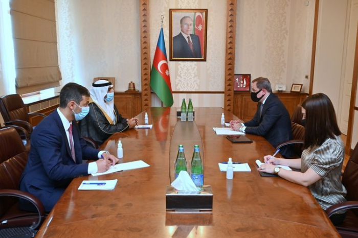Azerbaijani FM receives outgoing UAE ambassador