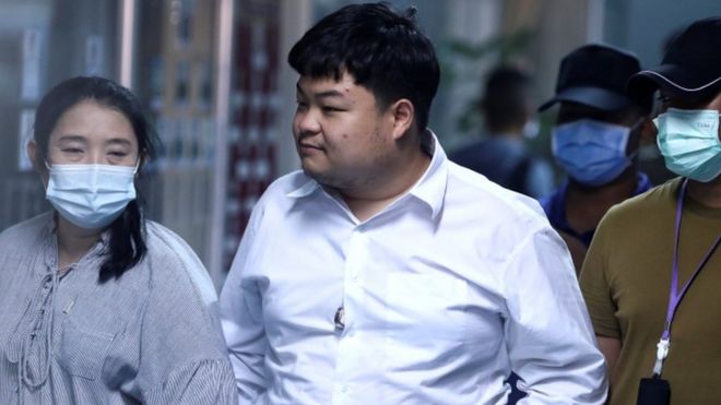 Thai police arrests democracy activist Parit Chiwarak