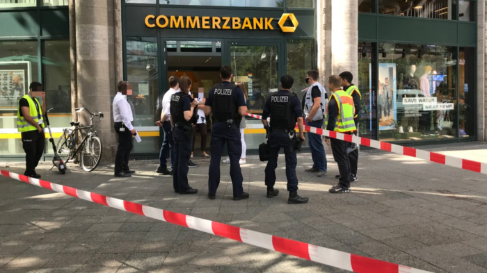 In Berlin zwei Banken überfallen