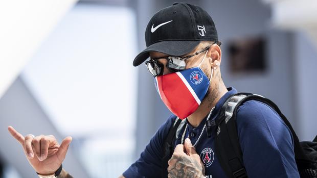 Neymar y Nike rompen después de 15 años de relación comercial
