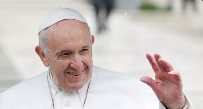 البابا يعين ست نساء للعمل في الفاتيكان