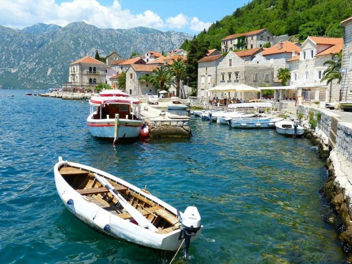   Montenegro abre sus fronteras a los ciudadanos azerbaiyanos  