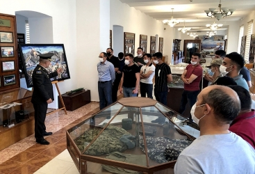 Se organizan actividades culturales para los militares turcos