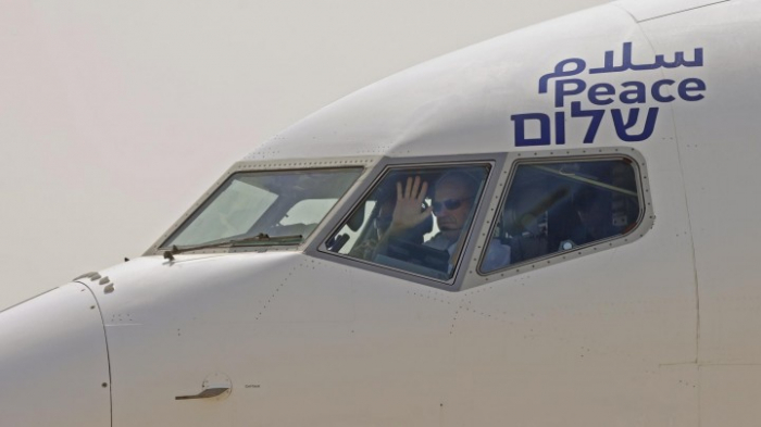   Erster Direktflug zwischen Israel und den Emiraten gestartet  