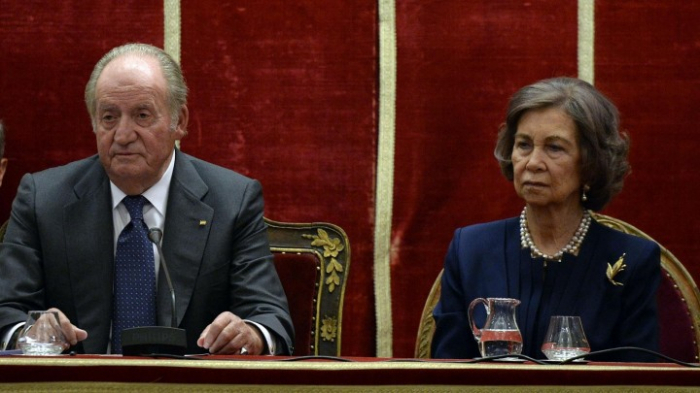 Ex-König Juan Carlos verlässt sein Land